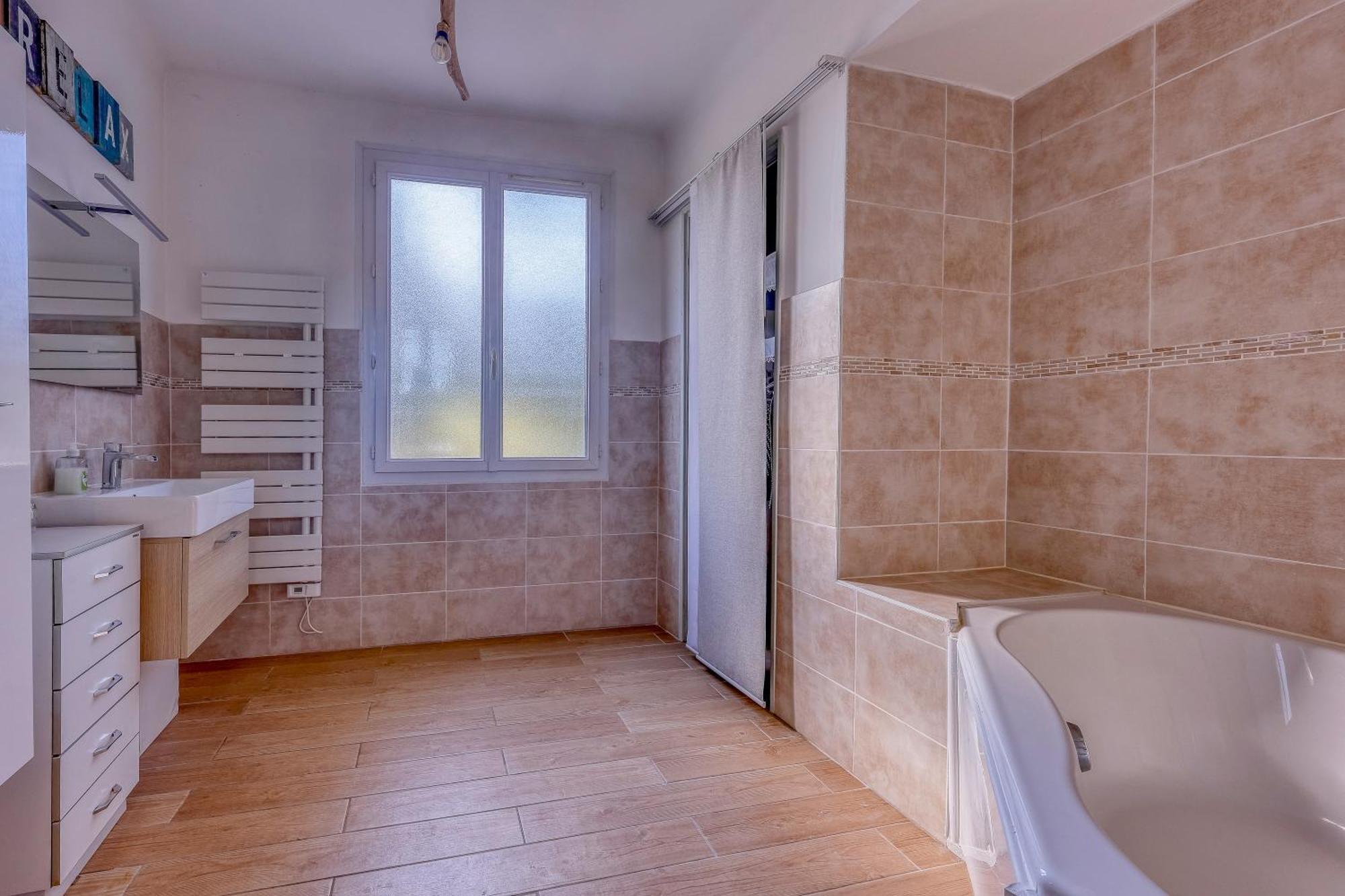 Hébergement de vacances La Tartane - Maison Climatisee Proche